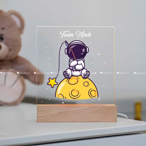 Đèn ngủ Phi Hành Gia, Decor in UV sắc nét, quà sinh nhật, quà lưu niệm ý nghĩa - Hình ảnh 3