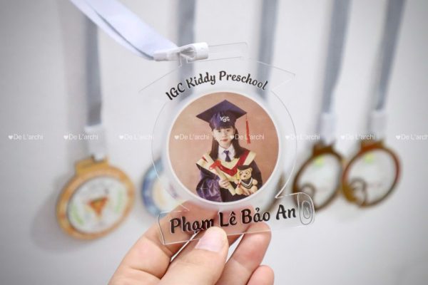 Huy Chương Mica 1 Lớp - In Theo Yêu Cầu Cho Học Sinh | De L'archi - Hình ảnh 5