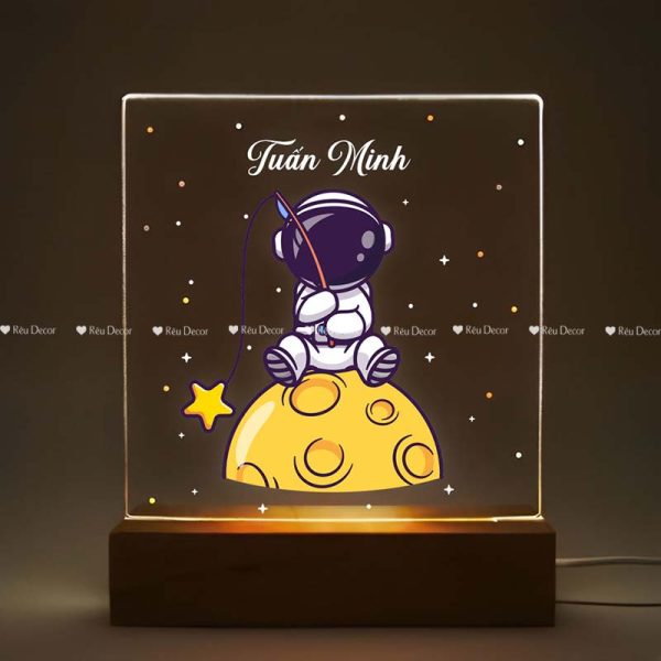 Đèn ngủ Phi Hành Gia, Decor in UV sắc nét, quà sinh nhật, quà lưu niệm ý nghĩa - Hình ảnh 5