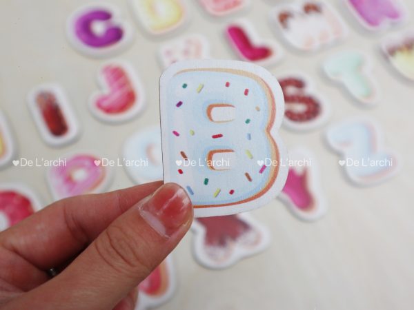 Bộ chữ cái hình bánh ngộ nghĩnh với lớp phủ UV bảo vệ  - An Toàn Cho Bé, nhận diện mặt chữ, tô điểm phòng bé thêm xinh - Hình ảnh 2