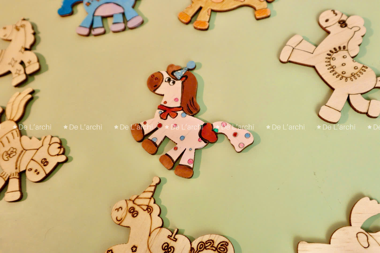 Set Ngựa Gỗ 10 Món – Tặng Kèm 12 Màu + 2 Cọ Cho Bé Thỏa Sức Sáng Tạo - Hình ảnh 2