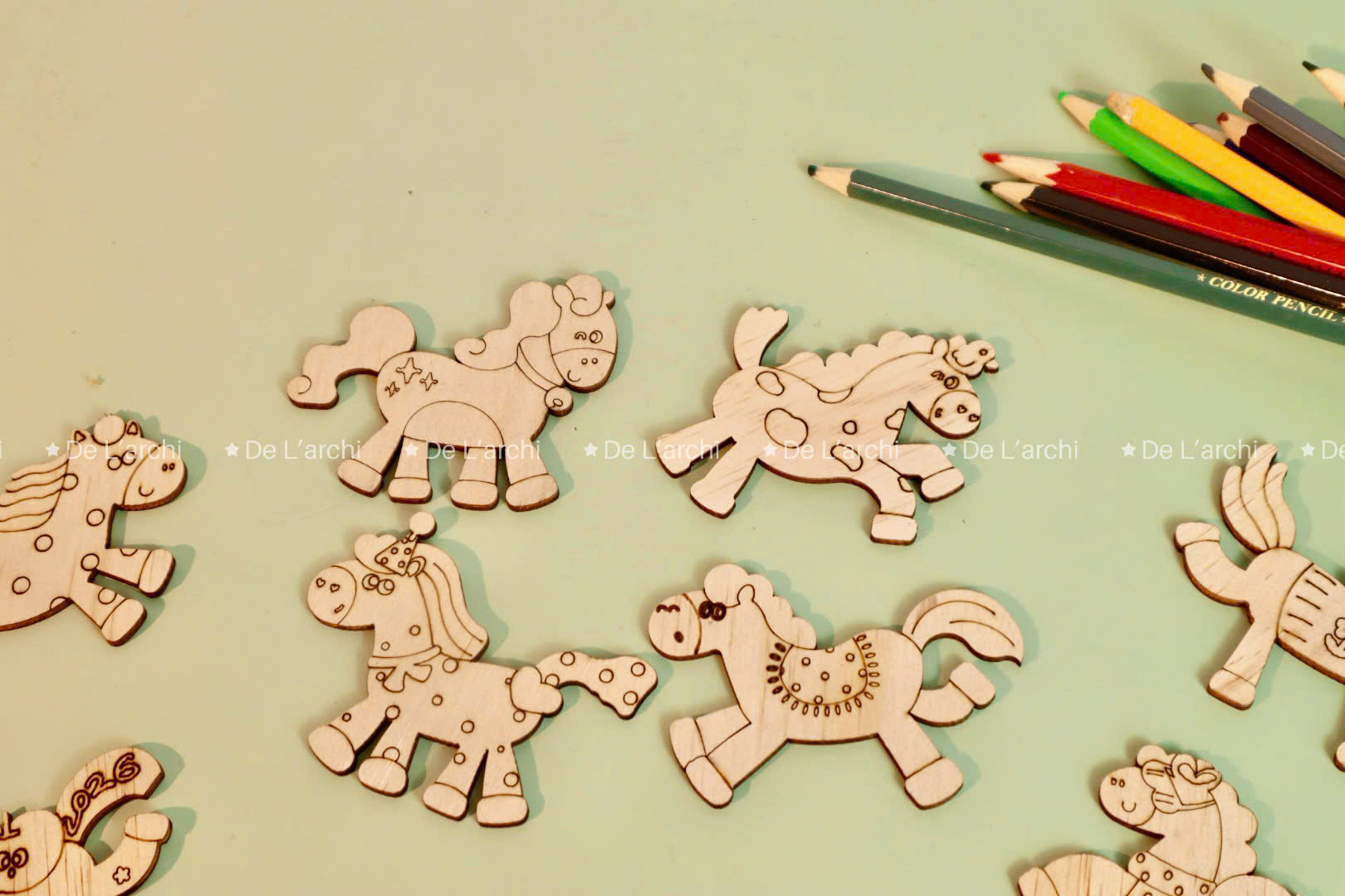 Set Ngựa Gỗ 10 Món – Tặng Kèm 12 Màu + 2 Cọ Cho Bé Thỏa Sức Sáng Tạo - Hình ảnh 3