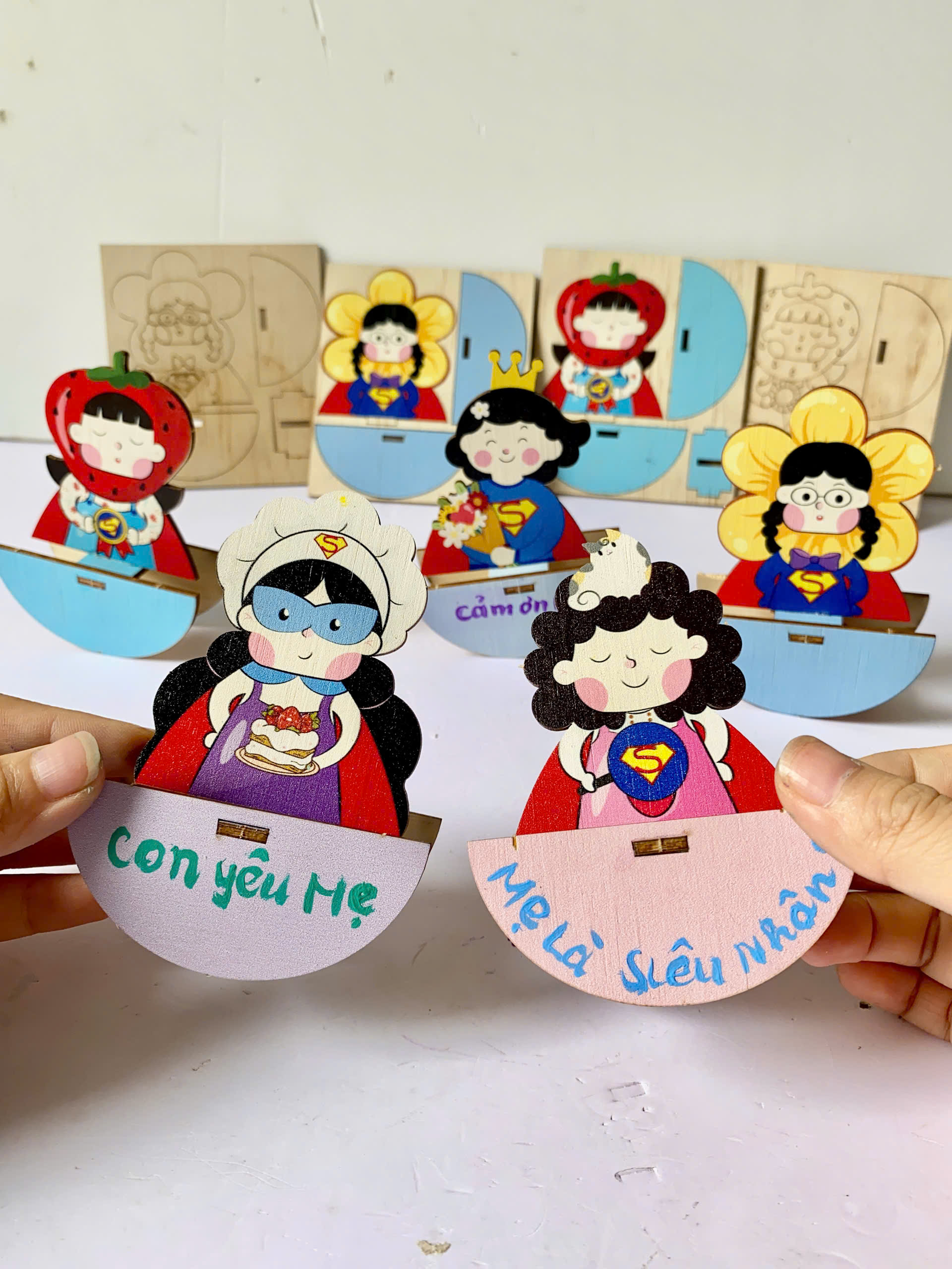 Thiệp Gỗ “Mẹ Siêu Nhân” – Quà Tặng 20/10 Ý Nghĩa - Hình ảnh 7